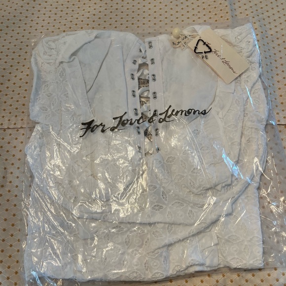 🌹Host Pick🌹For Love & Lemons Sand Dollar Lace Up Top NWT - Picture 10 of 10